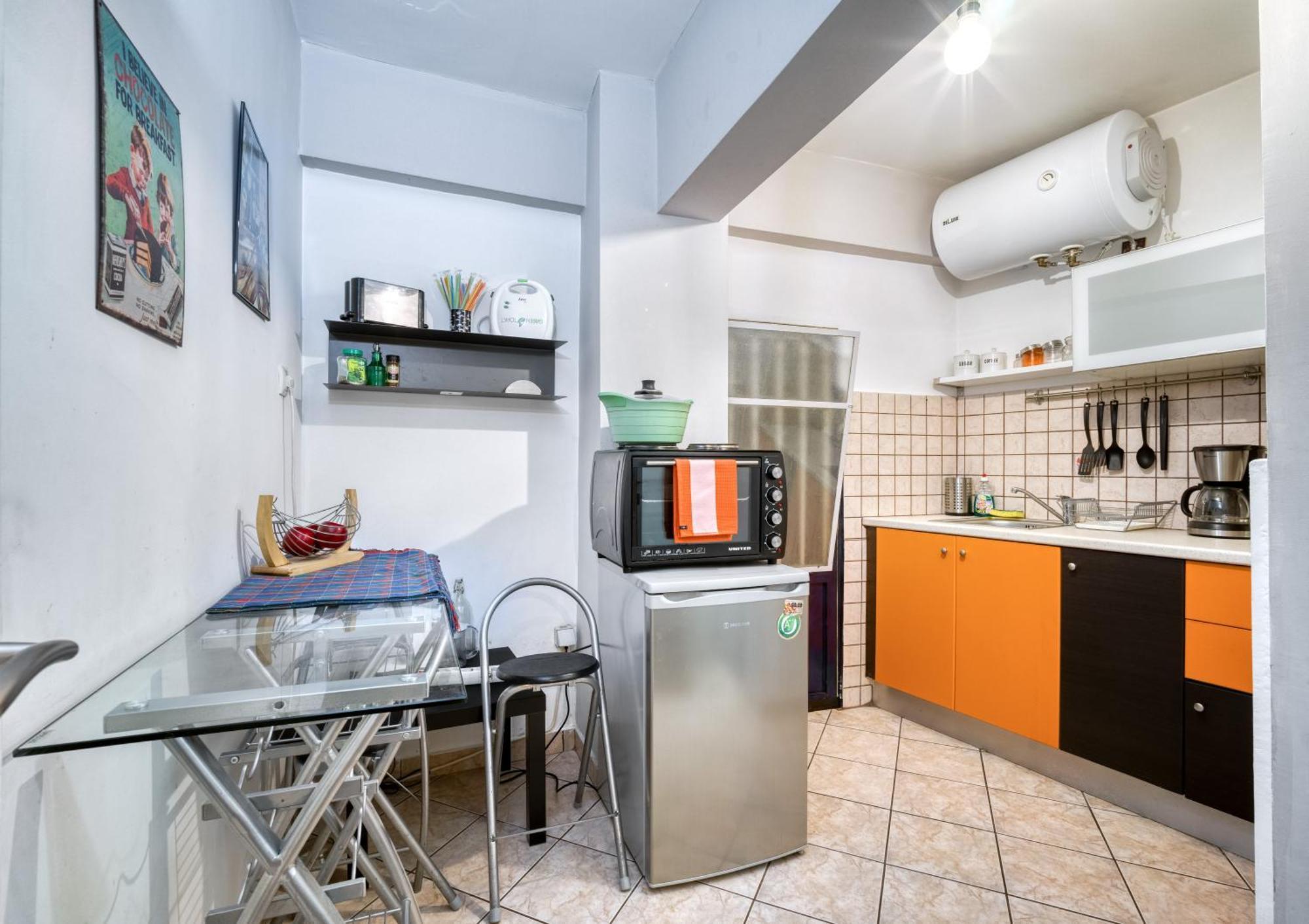 One-Bedroom Apartment